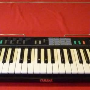 Yamaha PSR-12 49 KEY Keyboard Synthesizer with Power Cord image 1