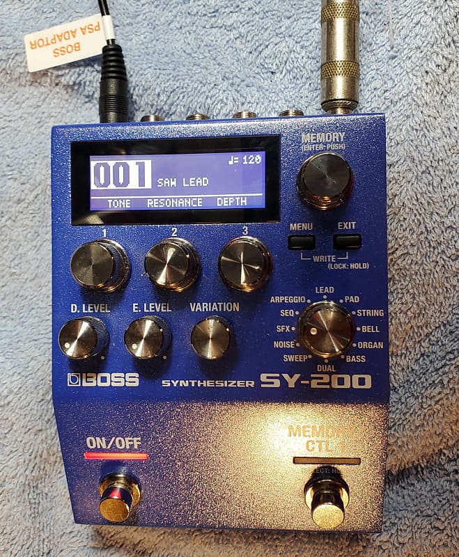 Boss sY-200