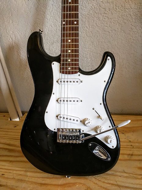 S101 store electric guitar
