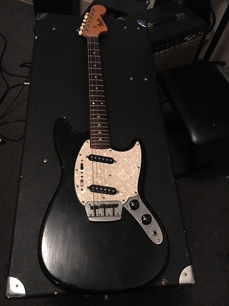 Fender Duo-Sonic ブラック Fender Duo-Sonic reissue – Classic Guitars and Amps