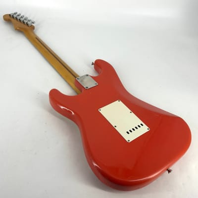 1991 Fender Squier Hank Marvin Japan Stratocaster – Fiesta Red image 4
