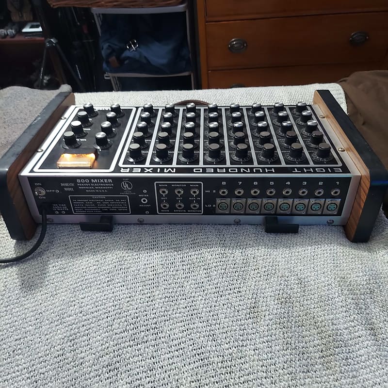 Peavey 800 - 8 Channel Mixer - Vintage