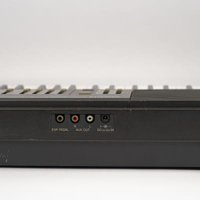 Yamaha PSR-32 61-Key Keyboard / Synthesizer with Power Supply image 10