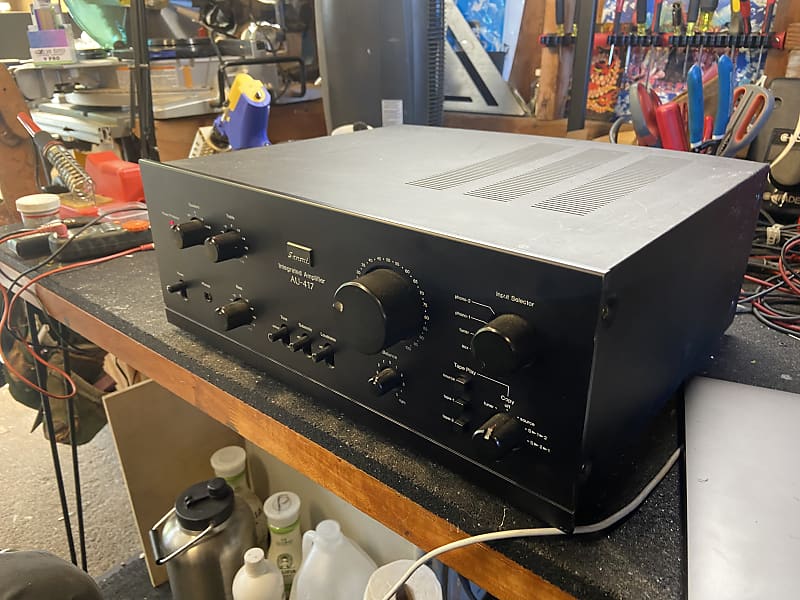 Sansui Au-417 integrated stereo amplifier 65 watts partially Sansui Au-417 integrated stereo amplifier 65 watts partially