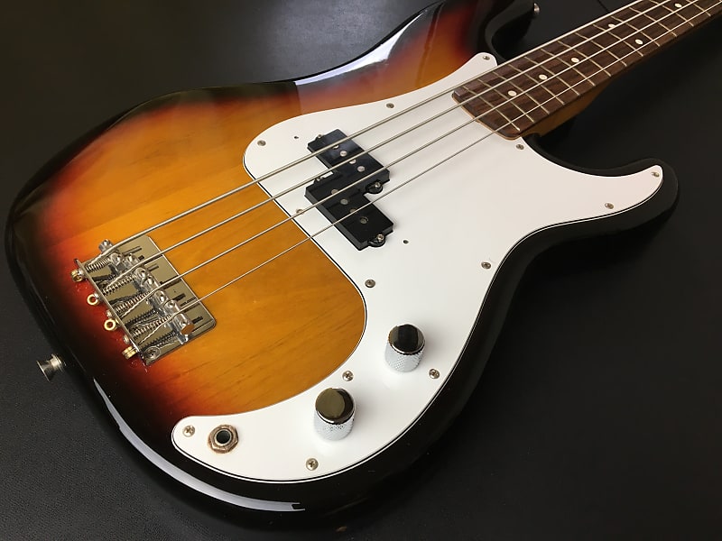 FENDER JAPAN Precision Bass Japan Standard Series Made in