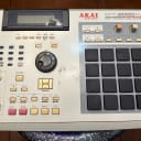 Akai MPC2000XL with FX card, 8 out and CF reader