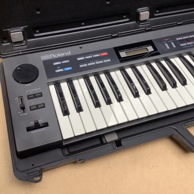 Roland Alpha Juno-1 49-Key Programmable Polyphonic Synthesizer 1985 - 1988 - Black image 4
