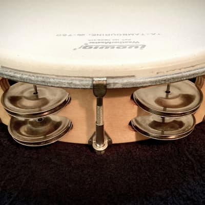 Ludwig 10” Tunable Wood Shell Tambourine Double-Row Jingles image 10
