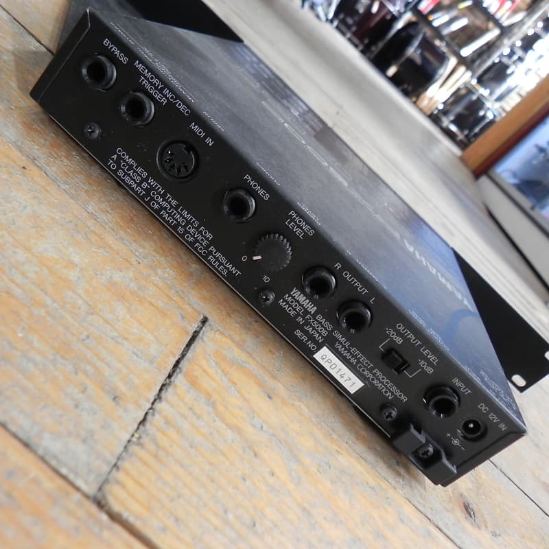 YAMAHA FX500BマルチエフェクターとMFC06ペダル YAMAHA FX500BマルチエフェクターとMFC06ペダル Yamaha FX500
