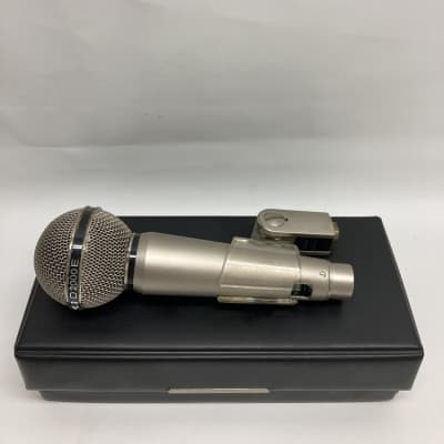 Akg d2000 best sale