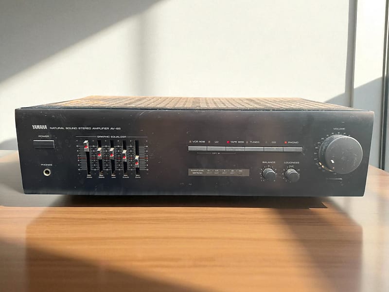 Yamaha AV-65 Amplifier HiFi Stereo Vintage Amp 2 Channel Phono Equalizer Audio  			