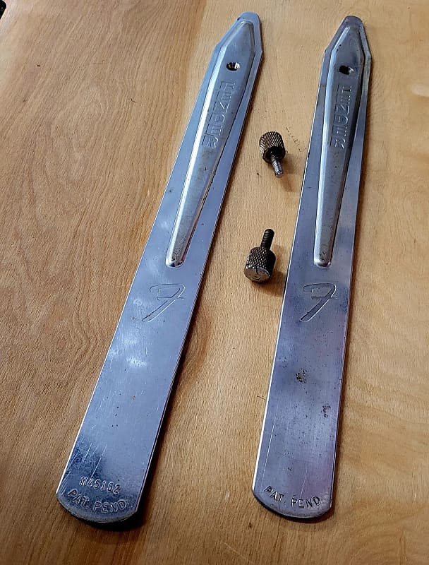 Fender Vintage Amp Legs 70s Chrome, worn Reverb