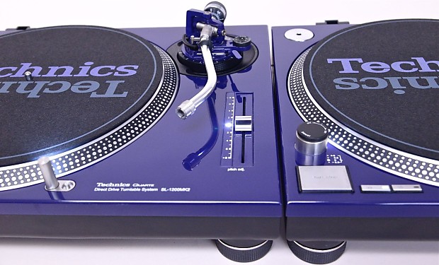 2 Technics SL-1200 MK2 (Customised Color + High Quality RCA +