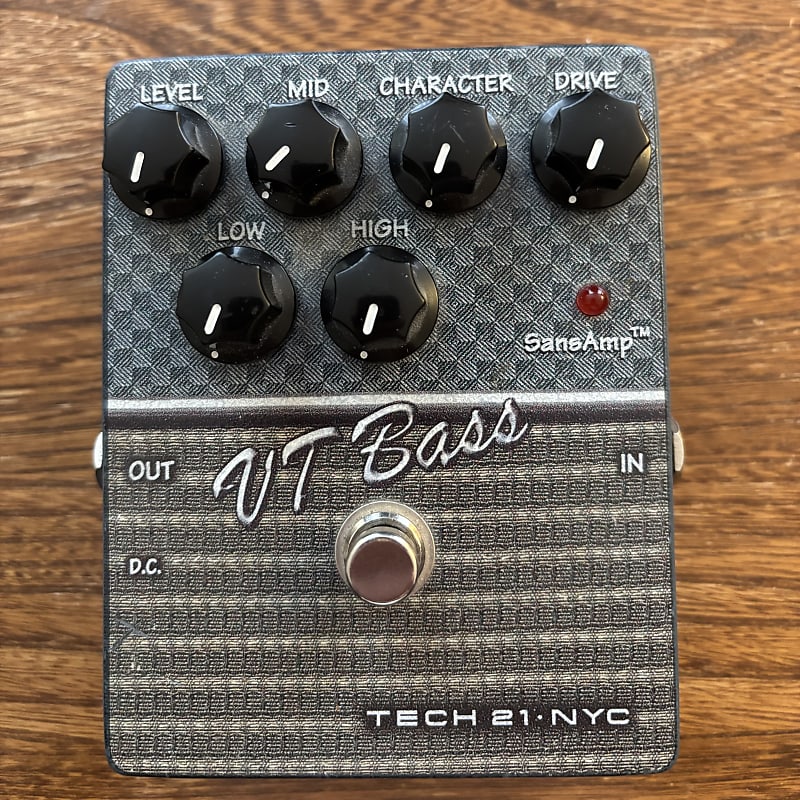Tech 21 SansAmp Character Series VT Bass V1 | Reverb Canada