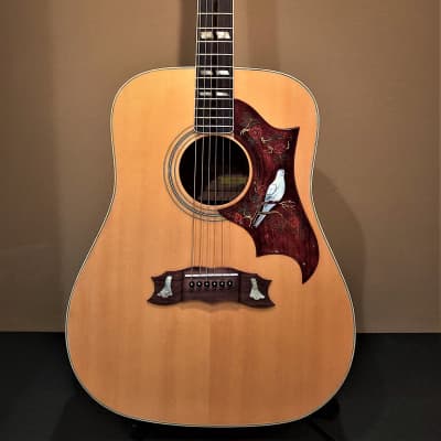 Alvarez 5024 Dove Acoustic Guitar, Immaculate, Set up and Ready to