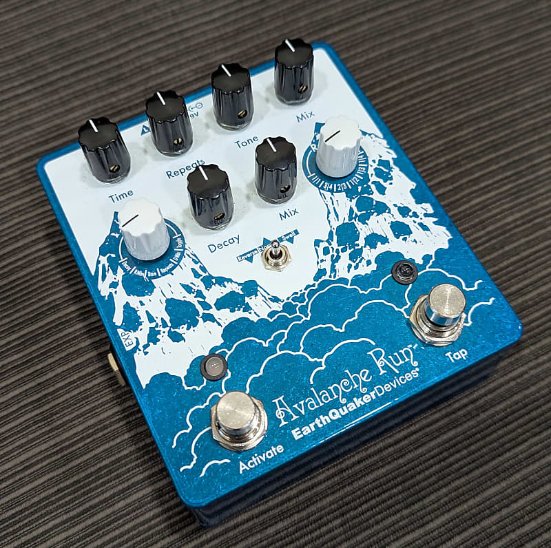 EarthQuaker Devices Avalanche Run Stereo Reverb & Delay with Tap Tempo V2