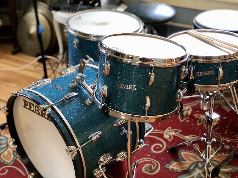 Pearl MIJ Luan Kit 1960's in Blue Sparkle W/ Matching Snare. Video