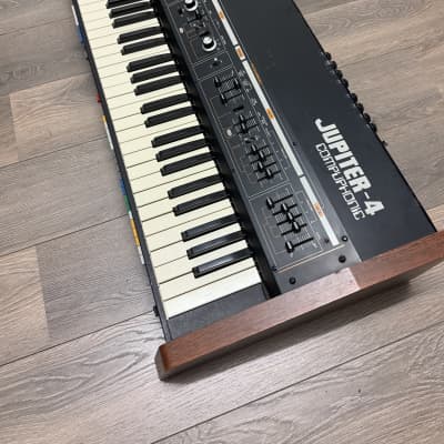 Roland Jupiter 4 49-Key Synthesizer 1978 - 1982 - Black