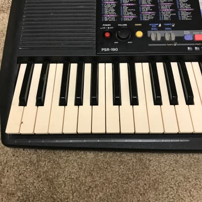 Yamaha PSR-190 Keyboard image 5