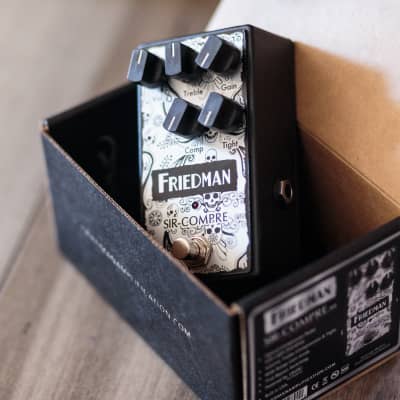 Friedman Sir-Compre LTD Optical Compressor with Overdrive Artisan Edition 2010s - White Graphic image 3