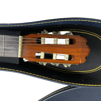 Castilla V-15 Guitar image 3
