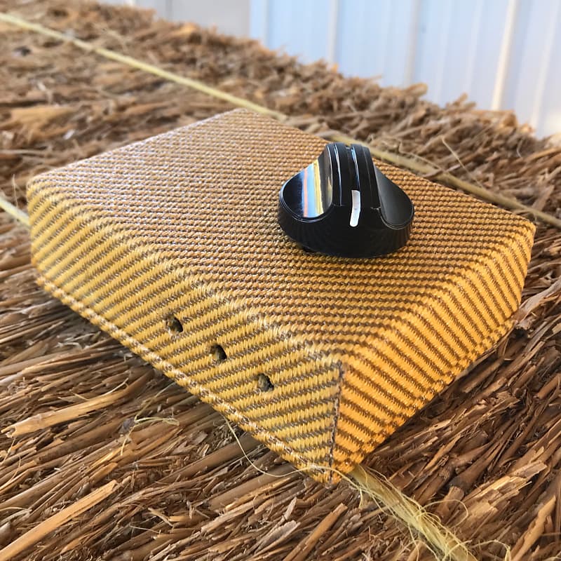 Stami's Customs - Tweedy Bird 4 Ohm 85 Watt Speaker Attenuator for Tube Amp in Lacquered Tweed image 1