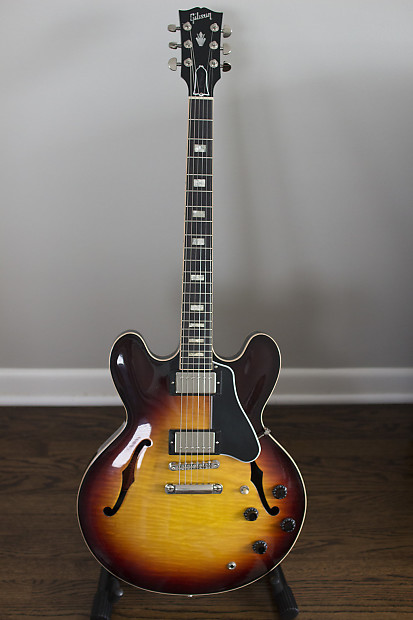 お待たせ! 2015 Figured ES-335 Gibson Sunset Reverb | Burst エレキギター