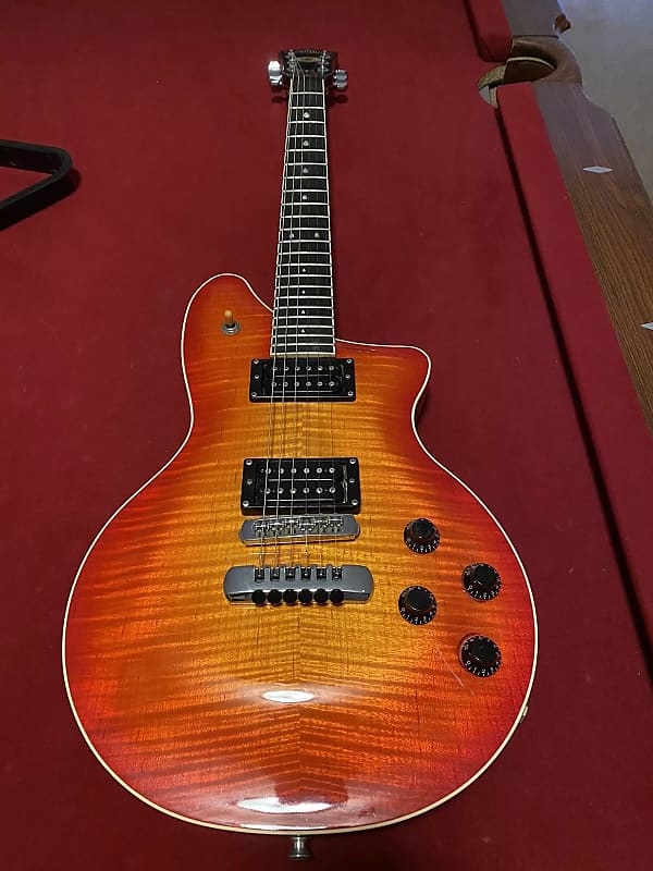 Washburn P4 Deluxe 1997 Sunburst Reverb
