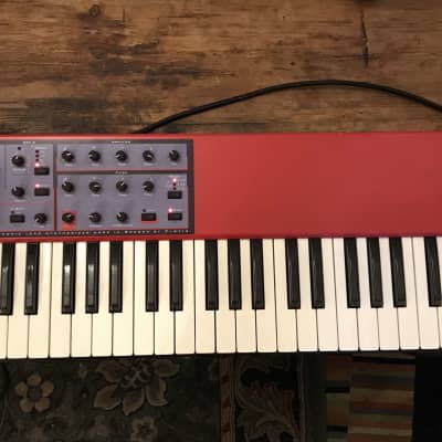 Nord Lead 2X 49-Key 20-Voice Polyphonic Synthesizer 2003 - 2013 - Red