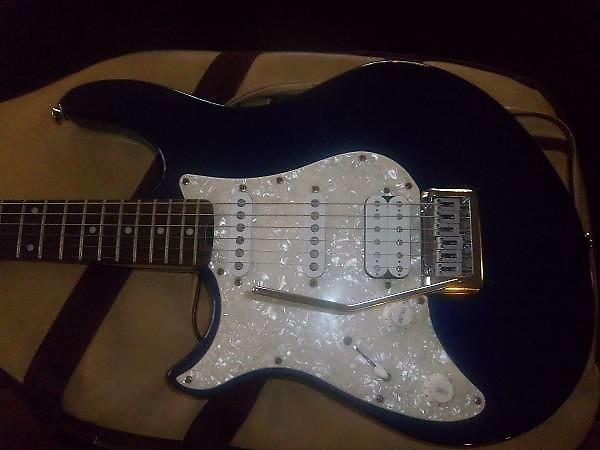 Left handed peavey guitars hot sale