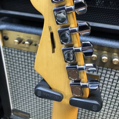 Fender American Professional II Stratocaster with Maple Fretboard 2020 - Present - Dark Night image 6