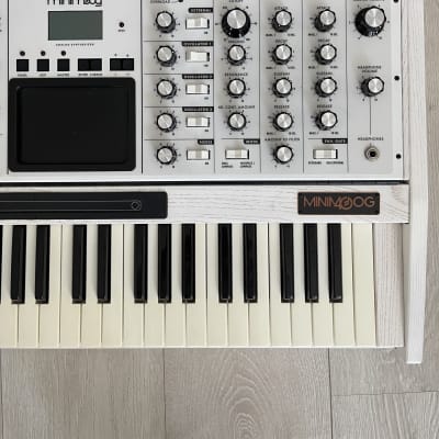 Moog Voyager XL & Moogerfooger Complete Collection (white edition) with lots of accessories White Edition image 20