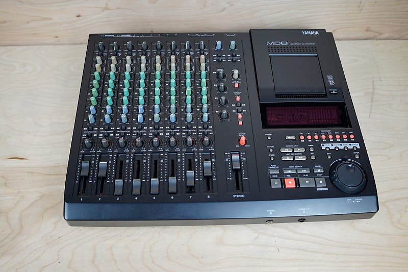 Yamaha MD8 Multitrack MD Recorder 1999 w/ Minidisc, Manual