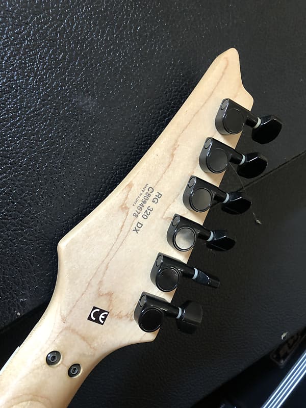 1998 Ibanez RG series 320 DX w/ Floyd Rose and Seymour 1998 Ibanez RG series 320 DX w/ Floyd Rose and Seymour