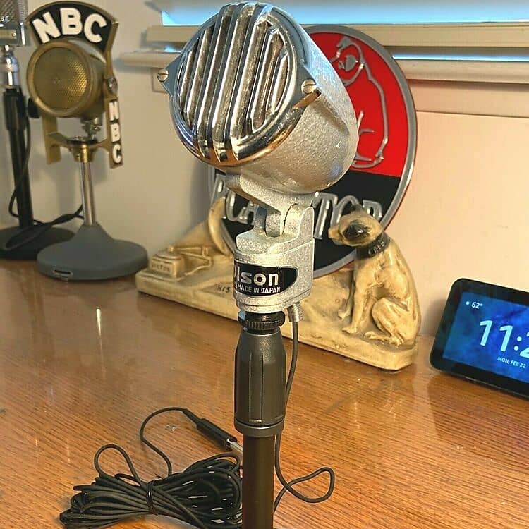 Rare 1960's Olson M105 working microphone w/mic stand and Reverb