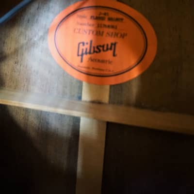 Gibson Custom Shop J-45 2014 - Flamed Walnut Honeyburst image 3