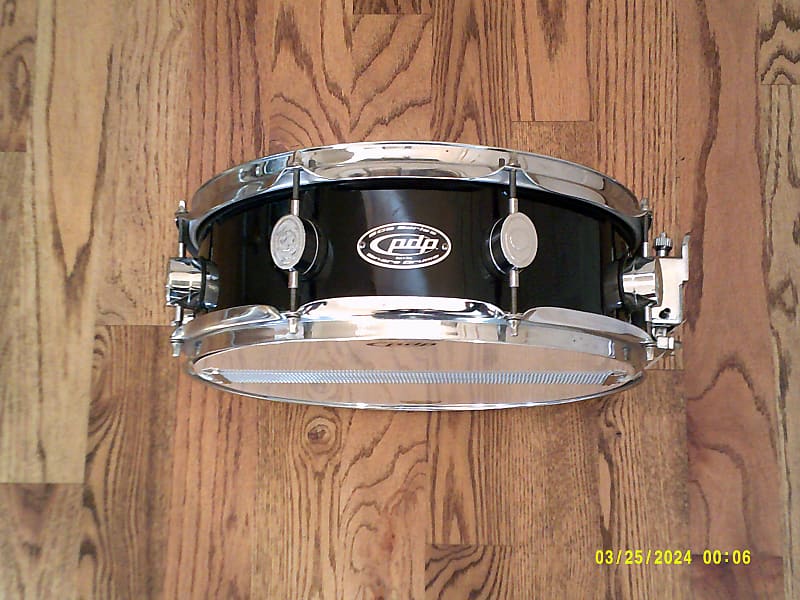 Pacific PDP Series 804 14 X 5 Snare Drum, Hardwood Shell, Gloss Black - Clean! image 1