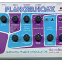 Electro-Harmonix Flanger Hoax Phaser Modulator w/Bonus RIS Picks (x3)