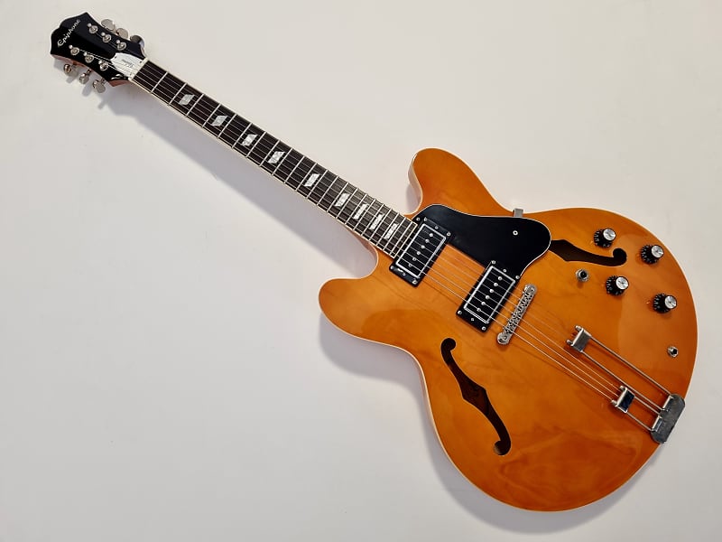 Epiphone riviera nick on sale valensi signature