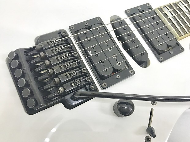 Ibanez RG370DX ホワイト Ibanez RGシリーズ RG370DX ホワイト エレキギター RG | PRODUCTS
