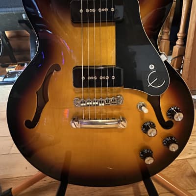 Epiphone ES-335 Bigsby | Watermelon 2024 - Watermelon Red Epiphone ES-335 Bigsby | Watermelon 2024 - Watermelon Red