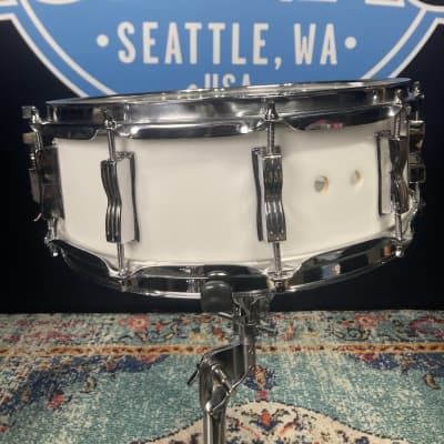 Ludwig 14x5" Vistalite, Blue and Olive Badge, Snare Drum 1976 - White image 12