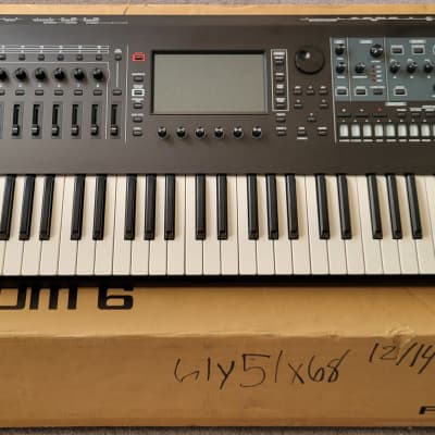 Roland Fantom 6 61-Key Workstation Keyboard 2019 - Present - Black