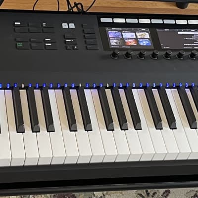 Native Instruments Komplete Kontrol S88 MKII | Reverb