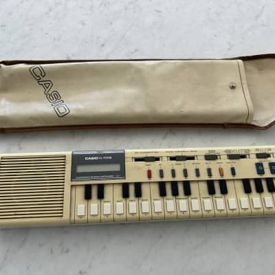 Casio VL-1 VL-Tone 29-Key Synthesizer Keyboard 1979 - 1984 - White