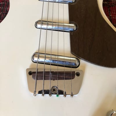 Danelectro DC-3 Deluxe Triple Pickup Shorthorn 1958 - 1969