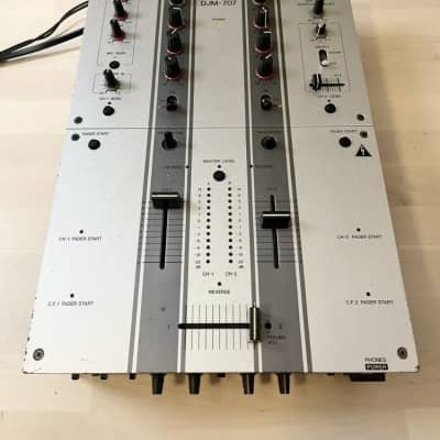 Pioneer DJM-707 Professional 2Channel DJ Mixer Working Power and Speakers Cords image 4
