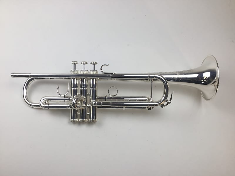 Used S.E. Shires Doc Severinsen Destino III (Med Bore) Bb Trumpet