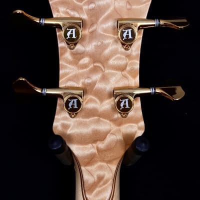 Alembic Series II 4-string "Heart of Gold" in quilted maple with case from Jan.14.2004 image 8