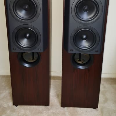 Kef store 105.3 review